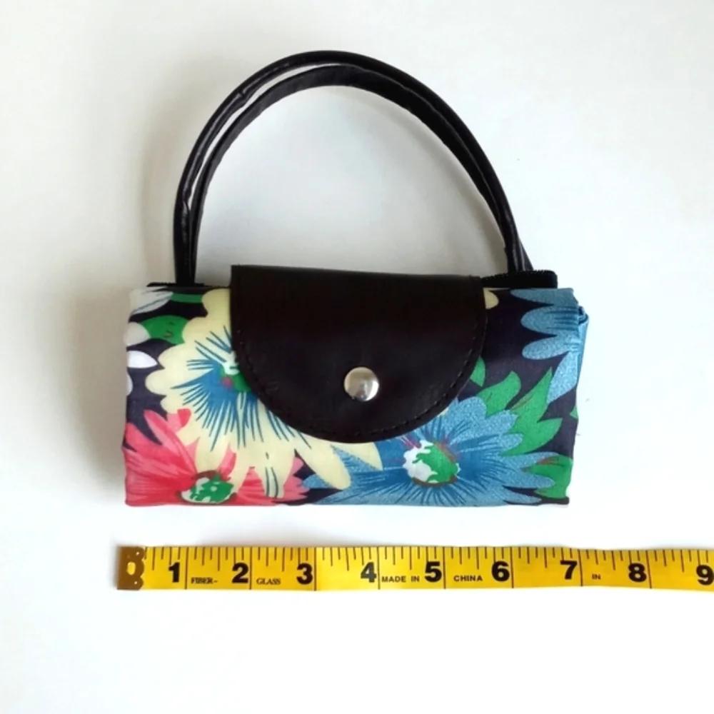 Travel Foldable Floral Vinyl Tote Bag with 3 Matching Pouches